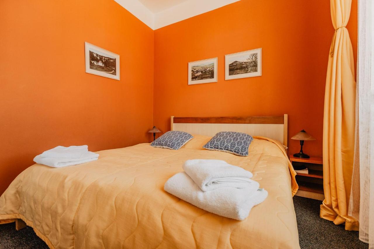 Jičín Hotel U Valdicke Brany מראה חיצוני תמונה