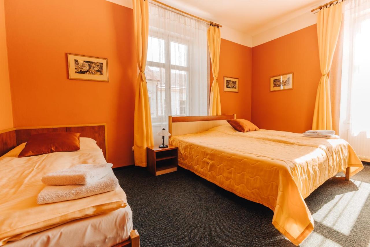 Jičín Hotel U Valdicke Brany מראה חיצוני תמונה